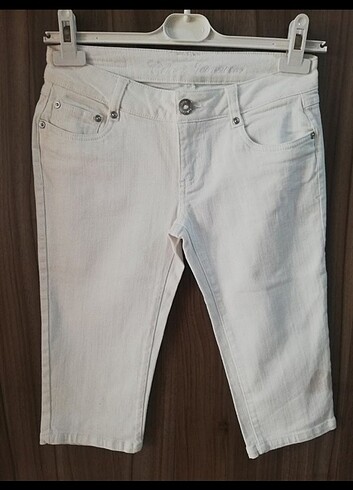 Kapri Jean Kısa Kot Pantolon