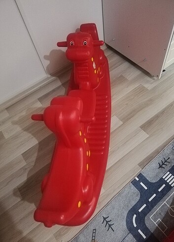 Beden Renk Pilsan Dino Tahteravalli