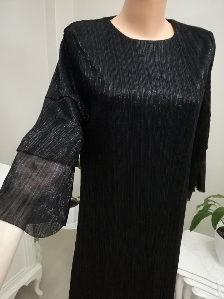 Piliseli simli parlak Kısa Midi Elbise - Görsel 5