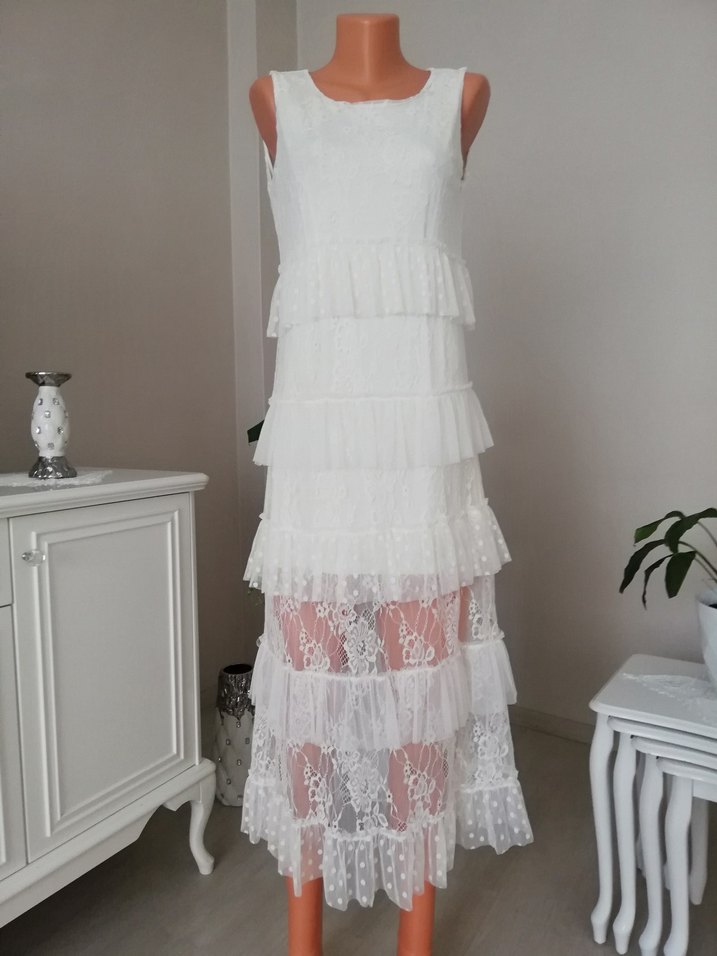 Kat kat beyaz dantel Askılı uzun elbise - Görsel 4