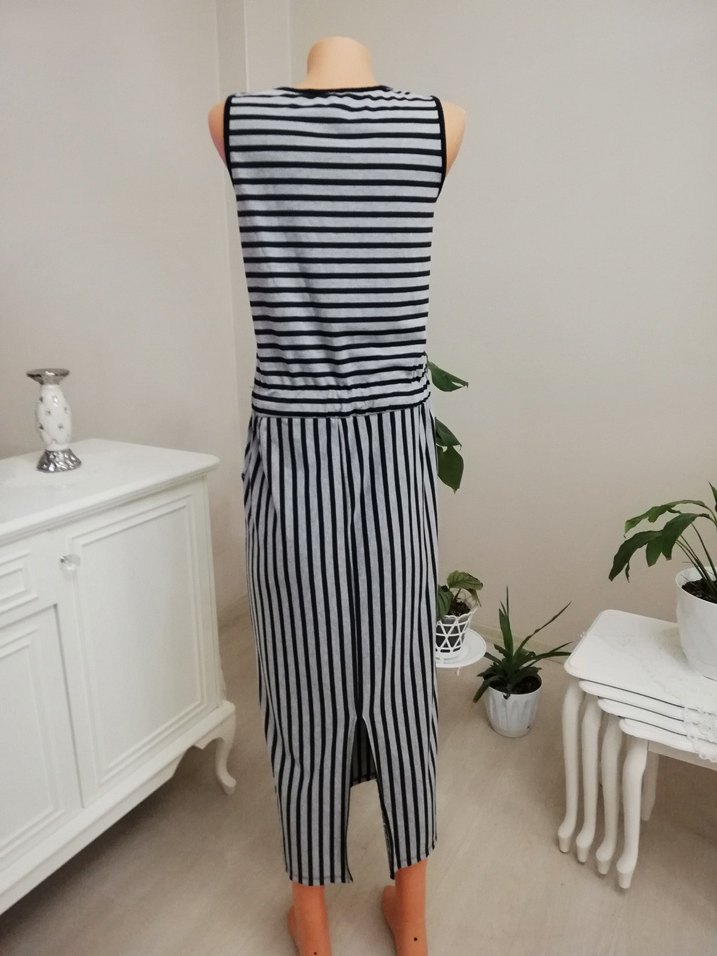 Çizgili Kolsuz Uzun Yazlık Elbise - Görsel 3