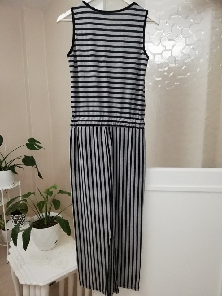 Çizgili Kolsuz Uzun Yazlık Elbise - Görsel 5