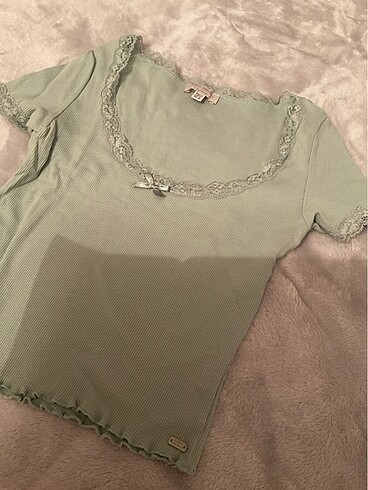 pull and bear dantelli t-shirt