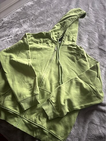 H&M yesil hirka