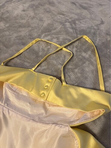 Zara arkasi capraz askili sari elbise - Görsel 7