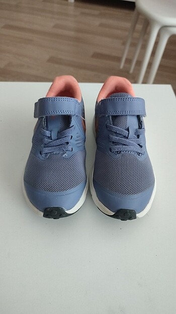 Nike Nike spor ayakkabı 28 numara 