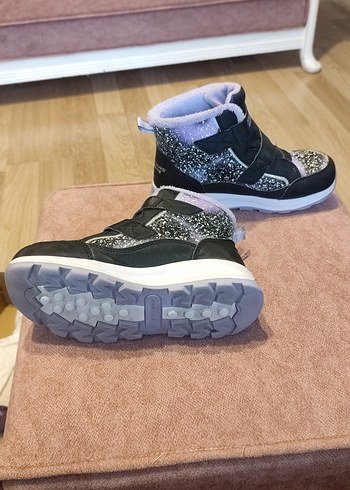 Kız Çocuk Siyah Skechers Su Geçirmez Spor Ayakkabı - Görsel 3