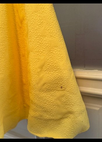 Sarı Kolsuz Pilili Elbise - Görsel 3