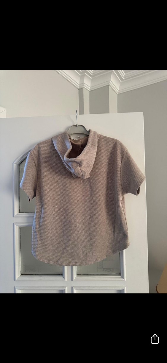 Bej Kısa Kollu Kapüşonlu Sweat - Görsel 2