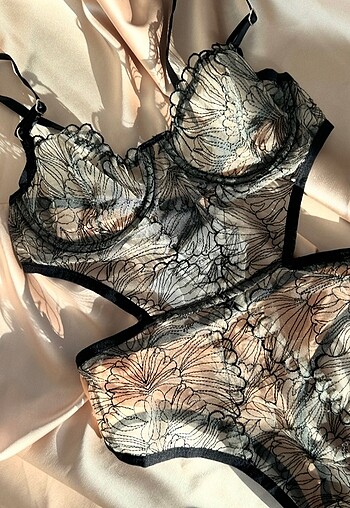 s Beden siyah Renk Lee Black Bodysuit