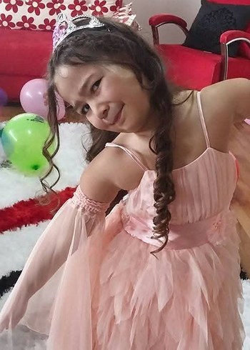 Diğer Pembe Fırfırlı Abiye Çocuk Elbisesi