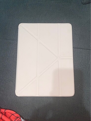 Apple Ipad 6. Nesil 9.7 kalem ve kılıf dahil (kutulu)