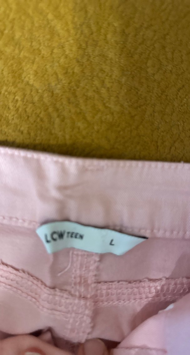 Pembe Pamuklu Rahat Kesim Bermuda Şort hiç giyilmemiştir. - Görsel 3