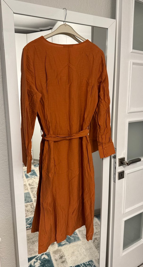 Düğmeli Uzun Kiremit rengi Kadın Elbise hiç giyilmemiştir. - Görsel 3