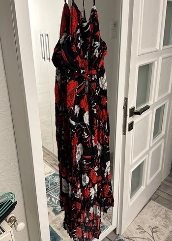 Kırmızı Çiçek Desenli elbise - Görsel 5