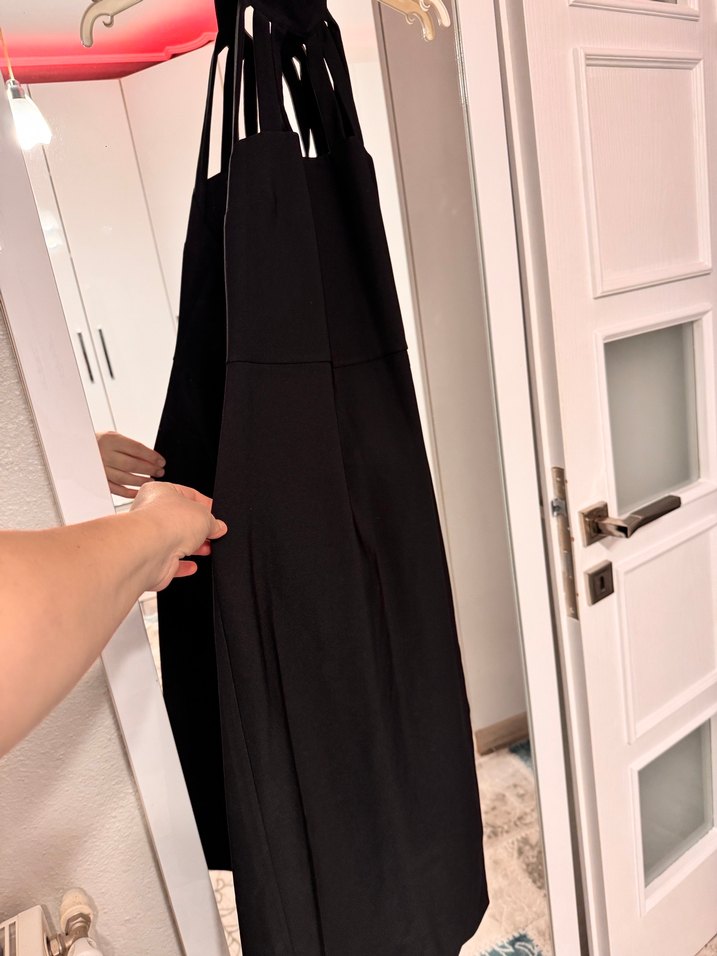 Siyah Yüksek Yakalı Midi Abiye Elbise - Görsel 4