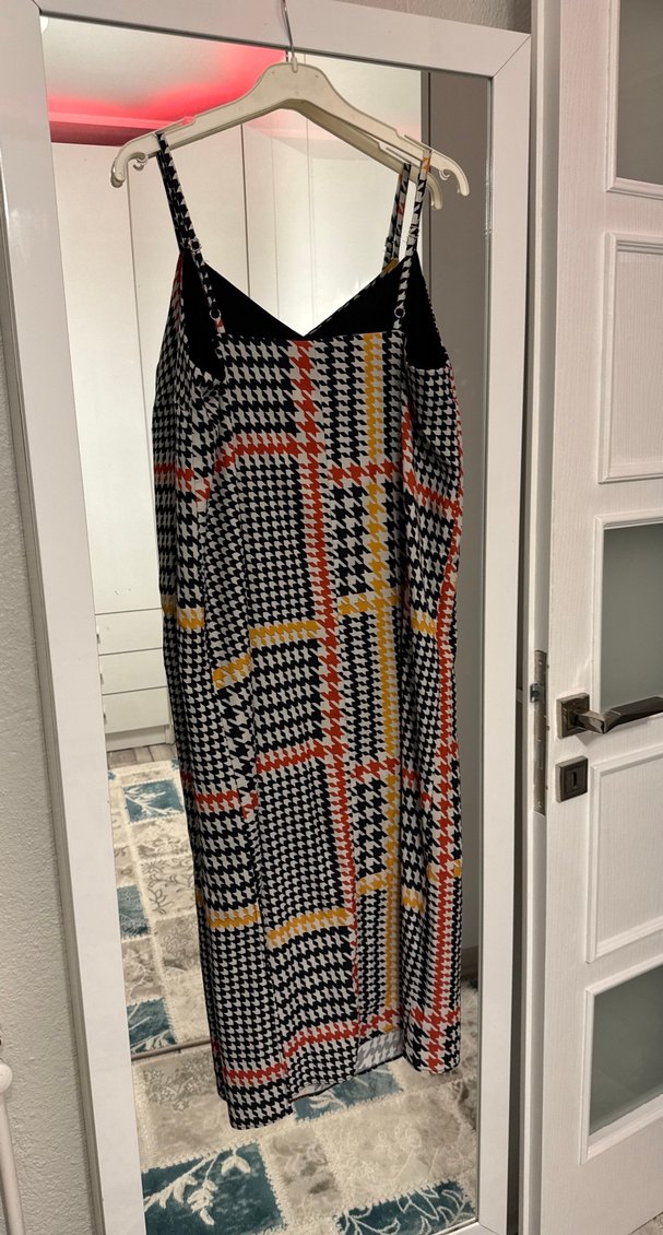 Kadın Çok Renkli Uzun Piliseli Kareli Elbise - Görsel 2