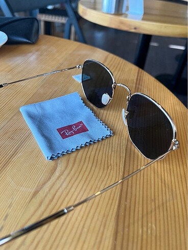 Beden Orijinal Ray-Ban Güneş Gözlüğü