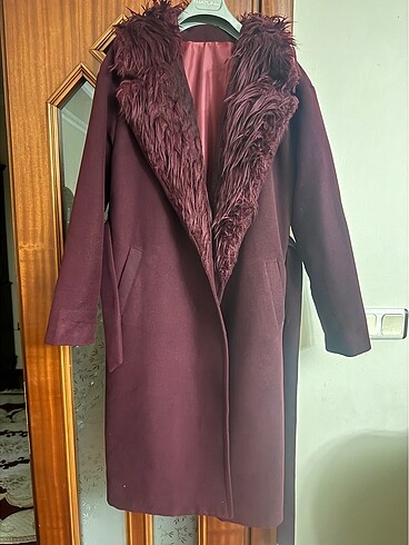 Kürk detaylı kaşe kaban