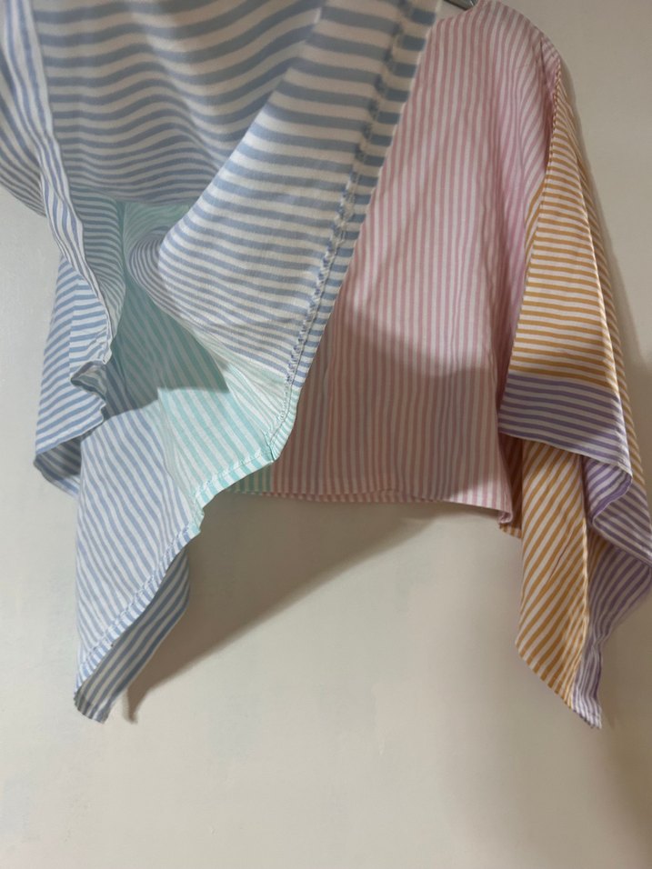 Çizgili, bol kesim, kısa kollu kadın gömlek - Görsel 3