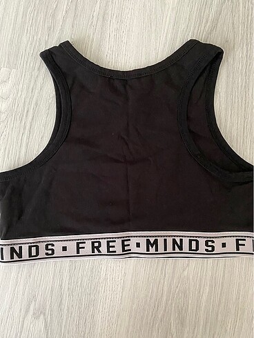 Pull and Bear Pull and bear crop