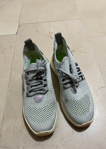 Nike Nike Gri Bağcıklı Kadın Spor Ayakkabı