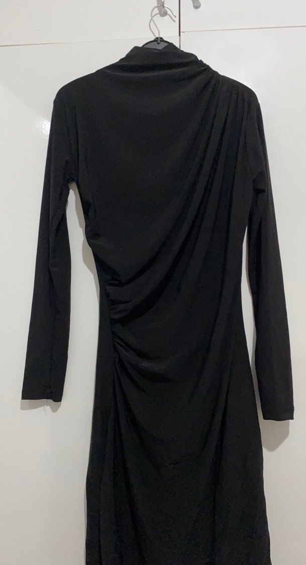 Uzun Kollu Siyah Drapeli Uzun Elbise - Görsel 2