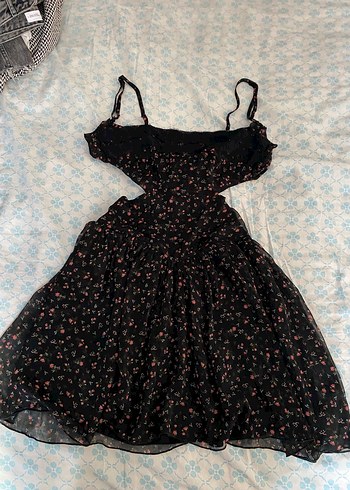 Stradivarius Kadın Çiçekli Elbise