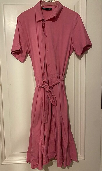Pembe Elbise