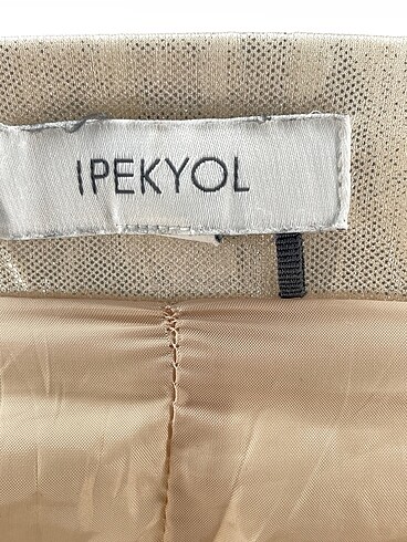 36 Beden çeşitli Renk ipekyol Düz Kesim %70 İndirimli.