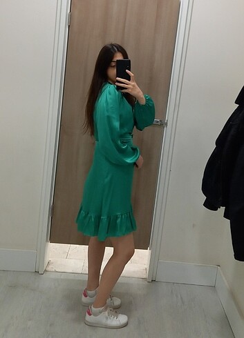 yeşil saten elbise - Görsel 2