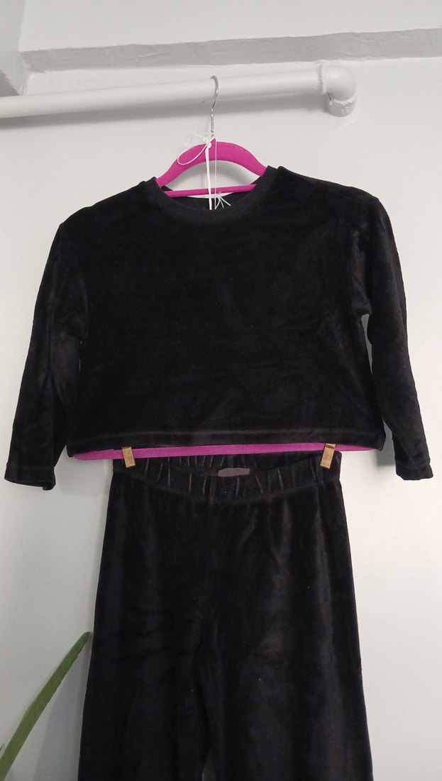 Siyah Kadife Kız Takımı, Salaş Kesim - Görsel 5