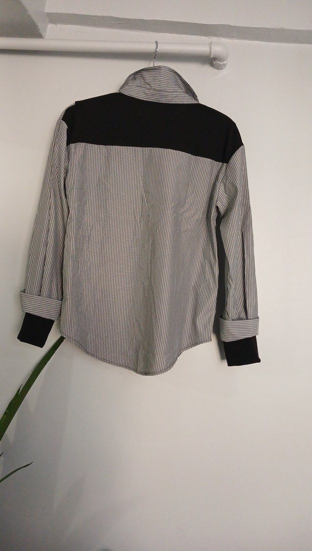 Düğmeli Gri Midi Kadın Gömlek - Görsel 5