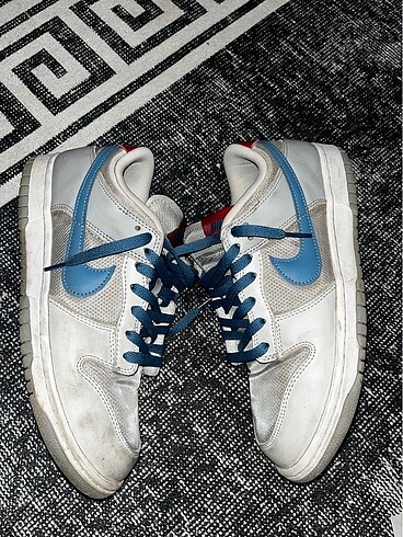 Dunk low silver surfer