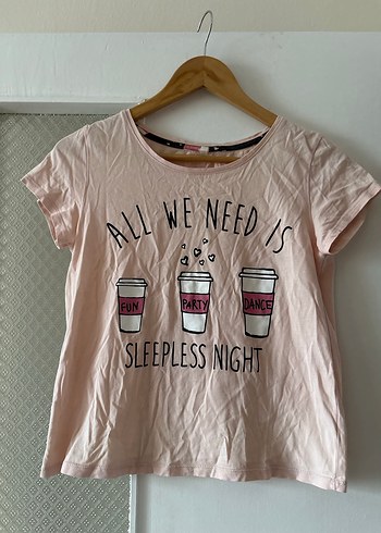 Pembe Baskılı Kısa Kollu Tişört - Görsel 2