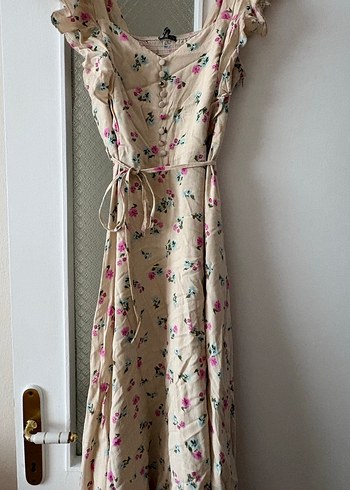 Bej Çiçek Desenli Uzun  Elbise - Görsel 2