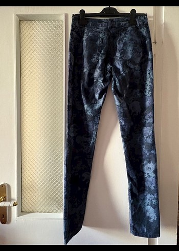 Desenli Kadın Kot Pantolon - Görsel 3