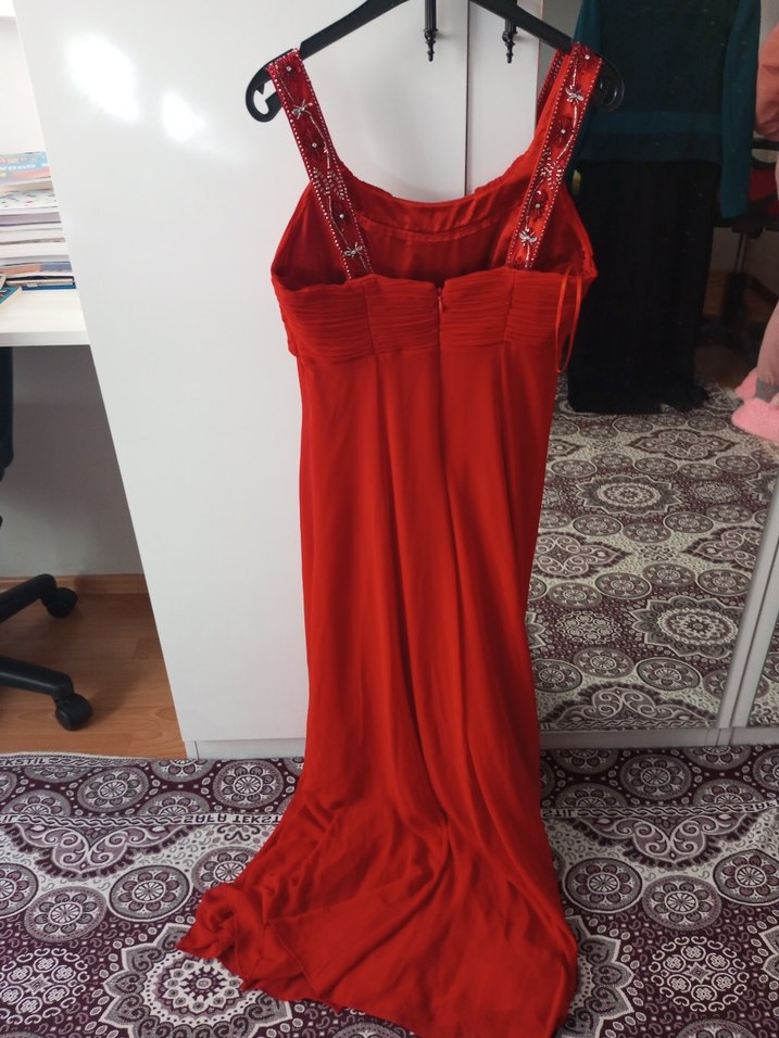 Kırmızı Uzun Drapeli Straplez Abiye Elbise - Görsel 4