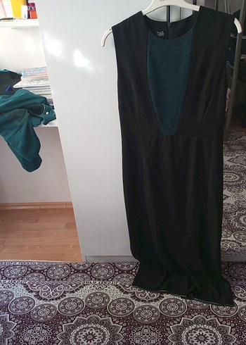 Siyah V Yakalı Uzun Drapeli Elbise - Görsel 2