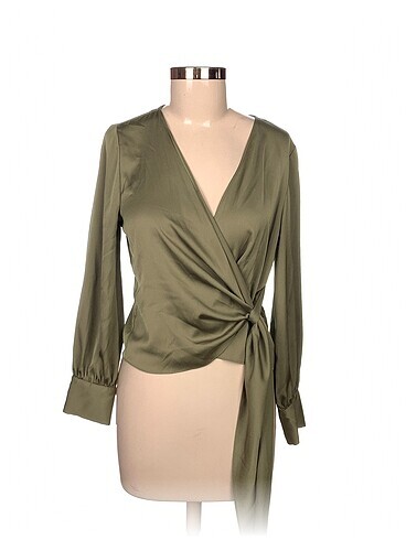 Zara Bluz %70 İndirimli.