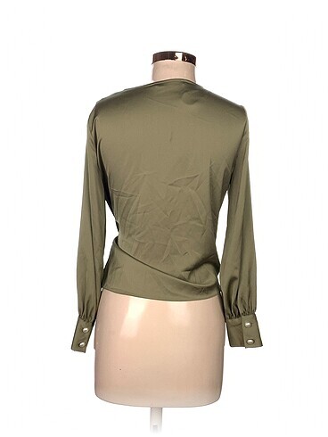 s Beden Zara Bluz %70 İndirimli.