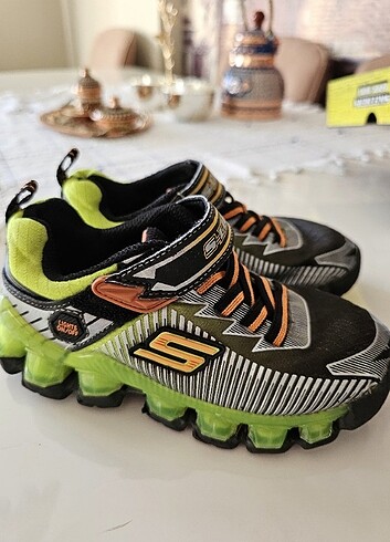 28 Beden Cocuk skechers tertemiz ışıklı