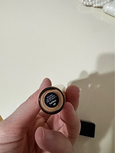 Beden Bobbi brown kapatıcı