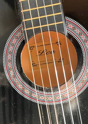 Klasik Siyah Gitar - Görsel 4