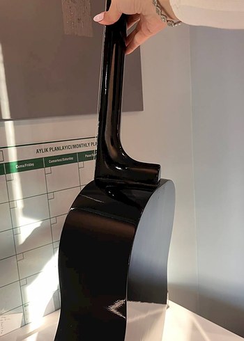 Klasik Siyah Gitar - Görsel 5