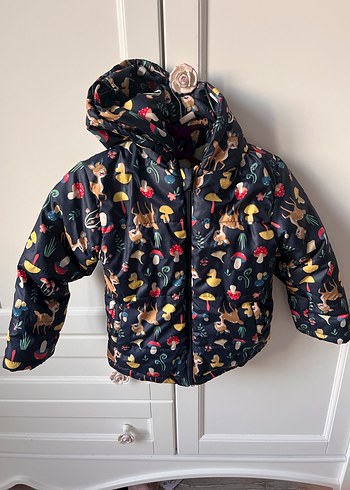 Defacto marka Kapüşonlu, baskılı, kürklü kız montu - Görsel 3