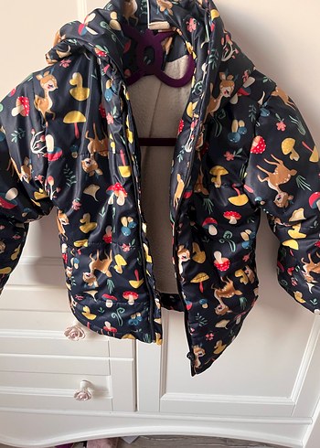 Defacto marka Kapüşonlu, baskılı, kürklü kız montu - Görsel 5