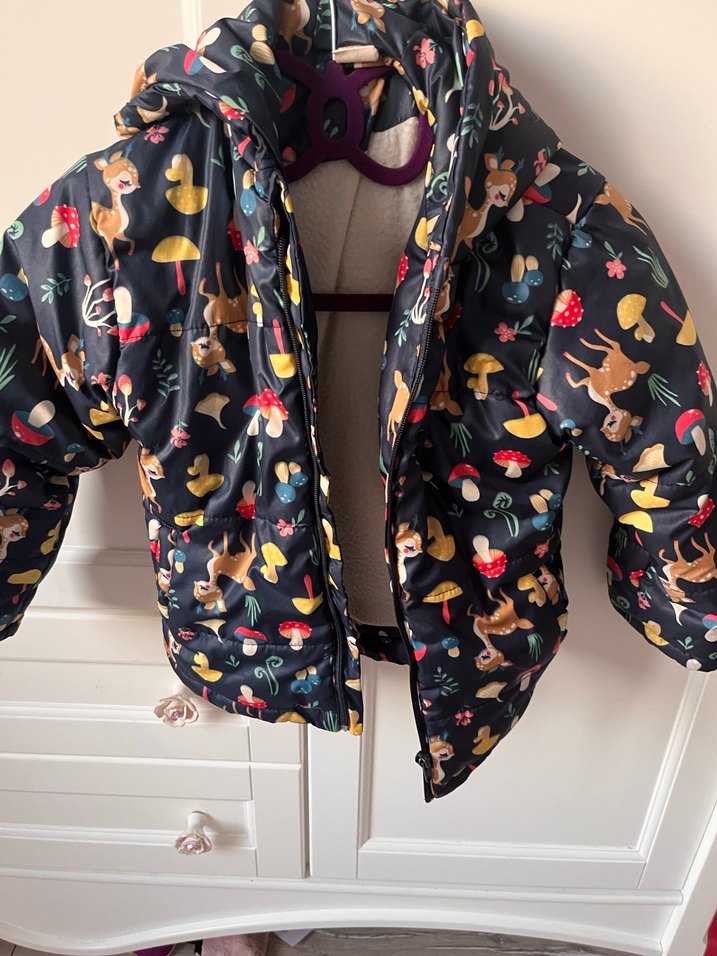 Defacto marka Kapüşonlu, baskılı, kürklü kız montu - Görsel 5