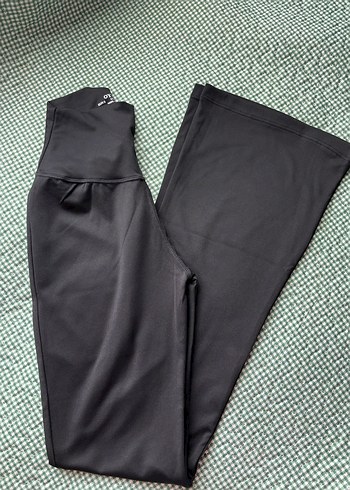 Oysho Siyah İspanyol Paça Tayt - Görsel 7