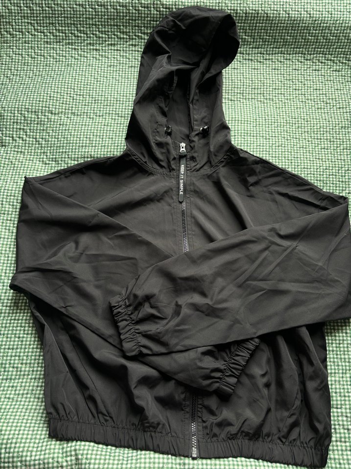 Siyah Yağmurluk - Görsel 2